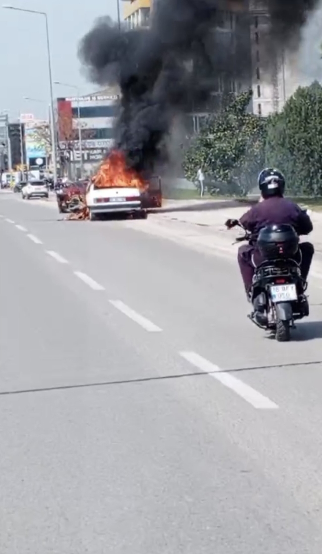 Otomobil alevlere teslim oldu