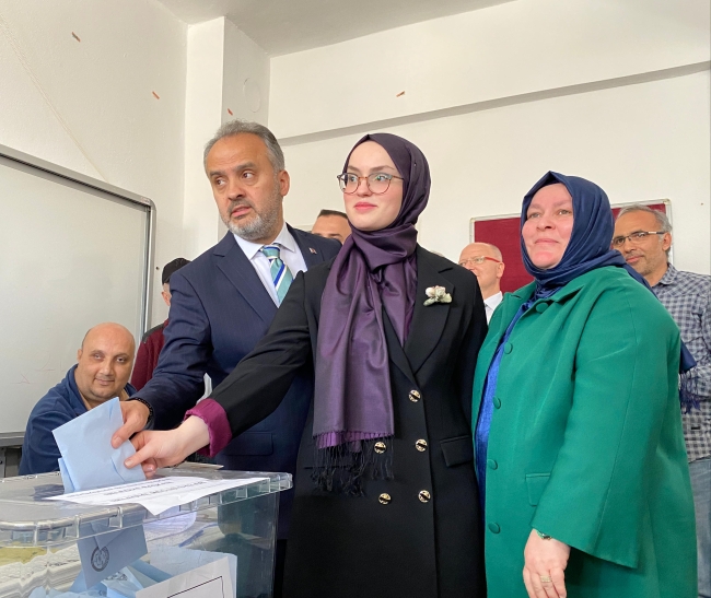 Bursa Büyükşehir Belediye Başkanı Alinur Aktaş oyunu kullandı