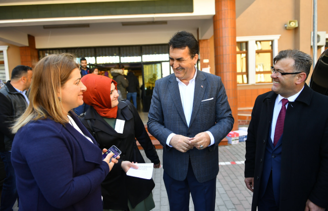 Mustafa Dündar oyunu kullandı