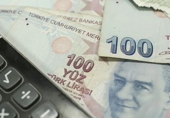 Memur ve sözleşmeli personelin maaşı erken ödenecek mi?