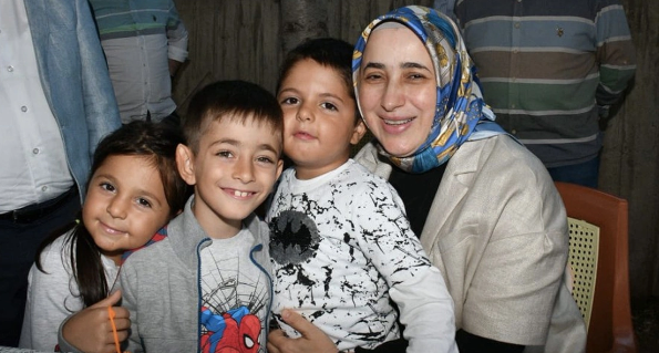 Özlem Zengin kimdir? Neden gündemde?