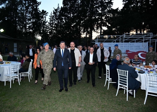 12'nci Komando Tugay Komutanlığı, şehit aileleri ve gaziler onuruna iftar verdi