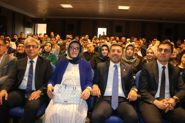 Nevşehir Başkanı Arı mazbatasını aldı