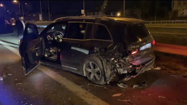 TEM Otoyolu'nda feci kaza! 2 yaralı