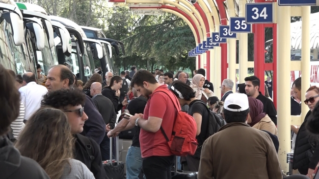 Bayrama günler kala Bursa Terminali'nde büyük yoğunluk!