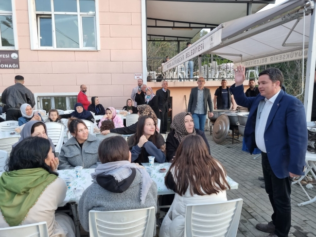 Başkan Aydın Gökçeören'de çoşkuyla karşılandı