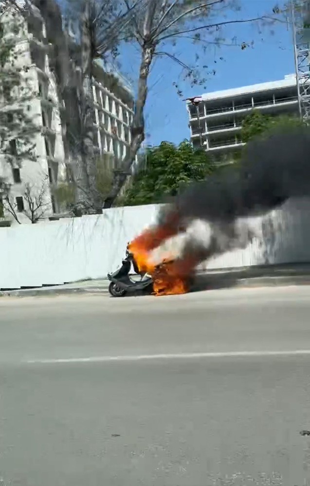 Bursa'da motosiklet küle döndü!