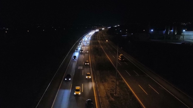 Düzce'de bayram dönüşü trafik yoğunluğu