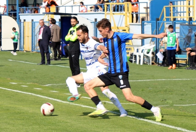 Karacabey Belediyespor: 4 - Ankaraspor: 1