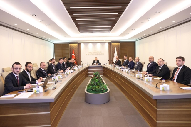 Bakan Özhaseki 2025'in Eylül ayını işaret etti!