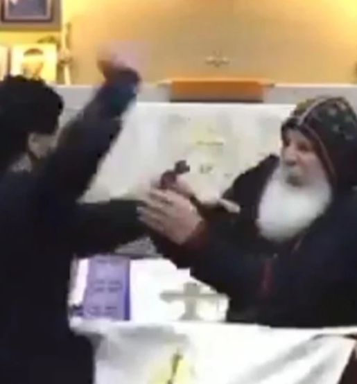 Piskopas'a bıçaklı saldırı