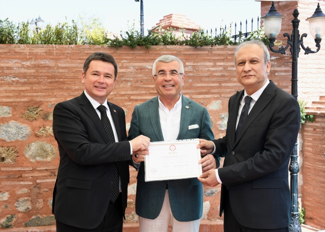 Osmangazili muhtarlar mazbatalarını aldı