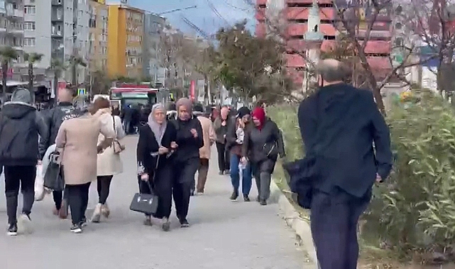 Bursa'da kuvvetli lodos etkili oluyor