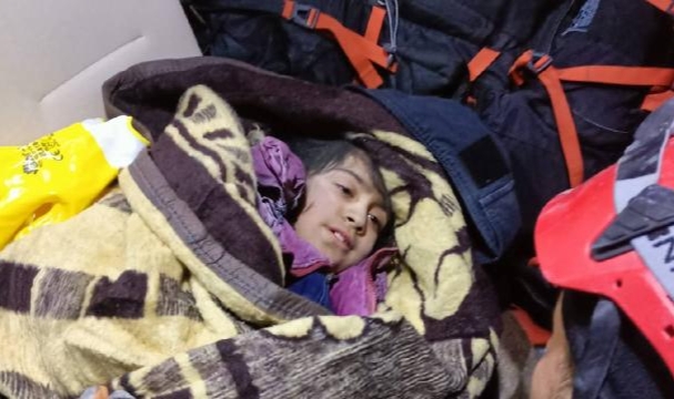 Depremin yürek yakan yüzü: Bebek ve çocuklar...