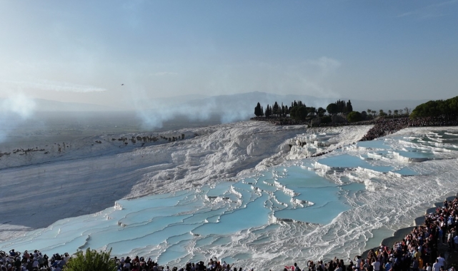 Türk Yıldızları, Pamukkale’ye damgasını vurdu