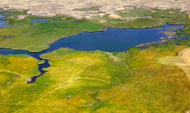 Van'da sönmüş lavların arasındaki göl ilk kez görüntülendi
