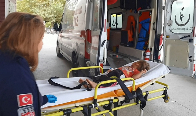 2 yaşındaki çocuğun üzerinden traktör geçti
