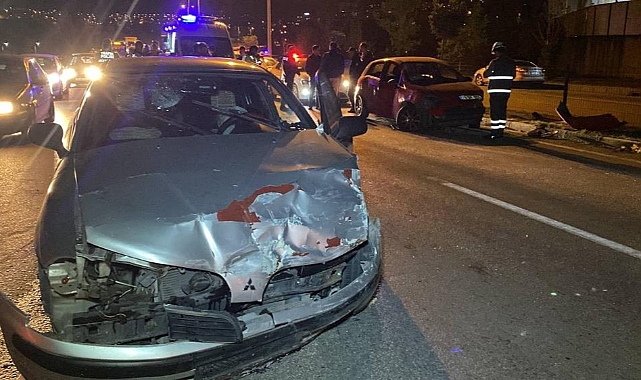 3 aracın karıştığı zincirleme trafik kazası: Çok sayıda yaralı