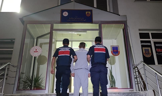 30 yıl hapis cezası bulunan şahsa gözaltı