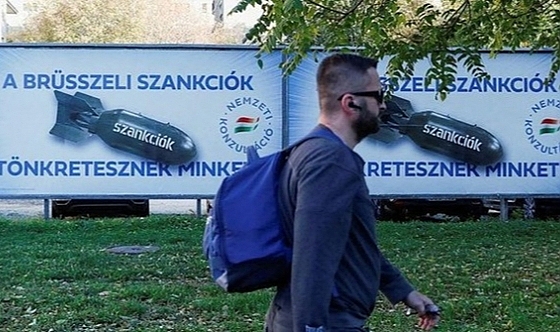 AB'den Macaristan hükümetinin "bombalı afişine" tepki