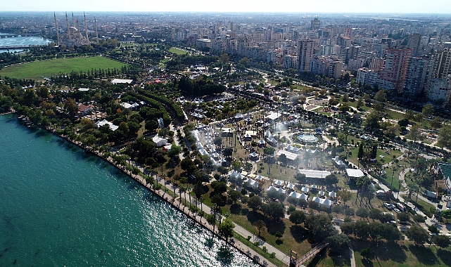 Adana’da Lezzet Festivali heyecanı sürüyor