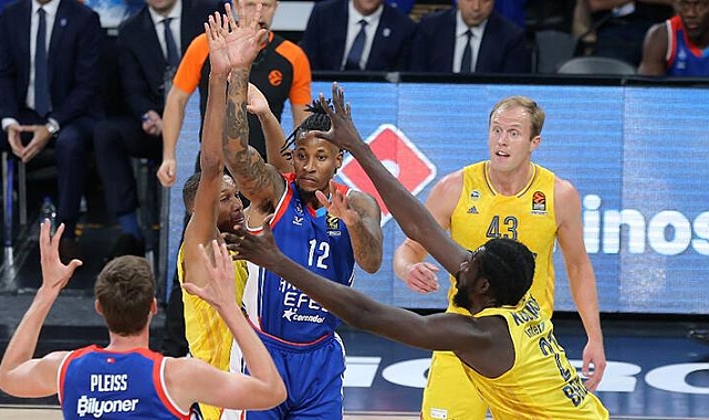 Anadolu Efes sahasında kazandı