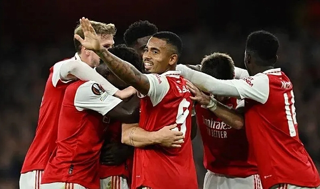 Arsenal UEFA Avrupa Ligi'nde gruptan çıkmayı garantiledi