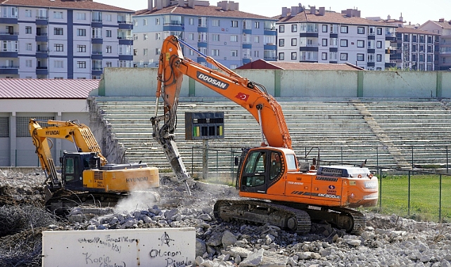 Bağlum Stadı yenileniyor