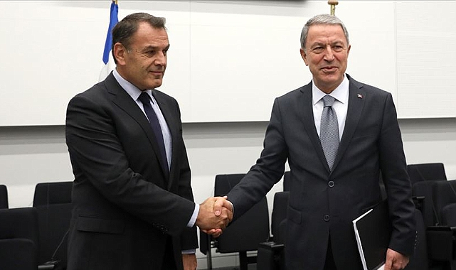 Bakan Akar, Yunan mevkidaşı ile bir araya geldi