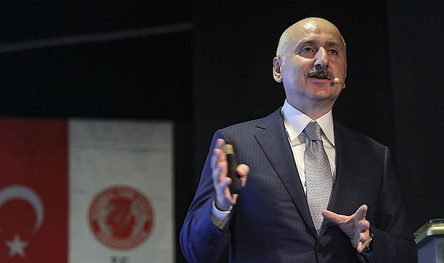 Bakan Karaismailoğlu: 5G'yi 2023'te Türkiye'ye yayacağız