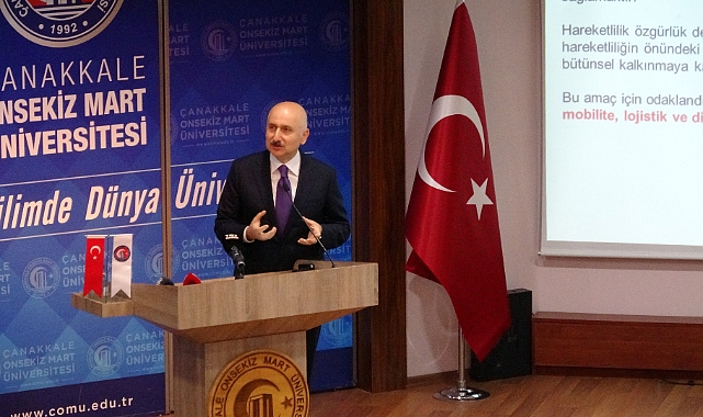 Bakan Karaismailoğlu, ÇOMÜ’de öğrencilerle bir araya geldi