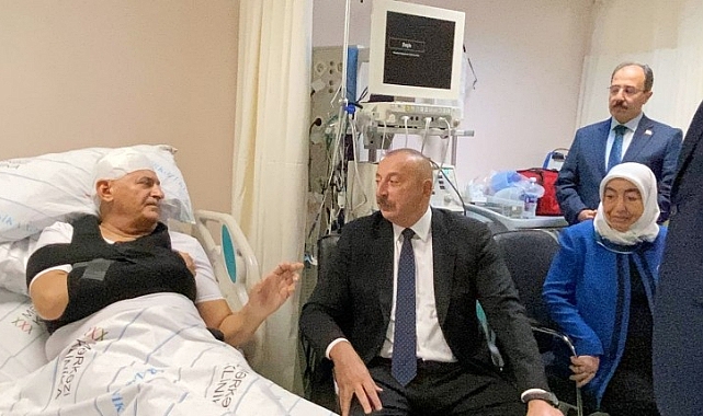 Binali Yıldırım ve Şamil Ayrım ambulans uçakla İstanbul'a getirildi