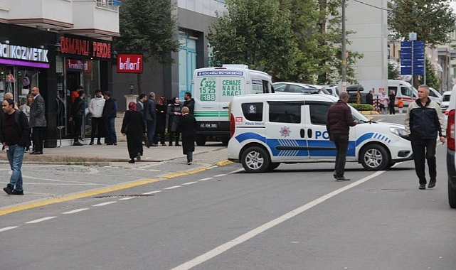 Boşanma aşamasındaki eşini ve kayınpederini öldürdü