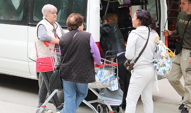 Bulgarlar Edirne'de alışveriş yarışına girdi