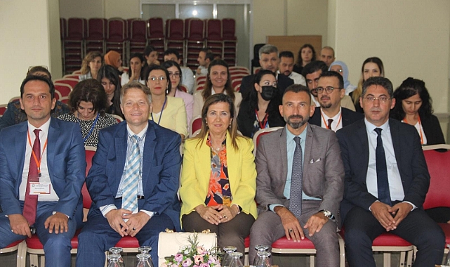 Burhaniye uluslararası bir kongreye daha ev sahipliği yaptı