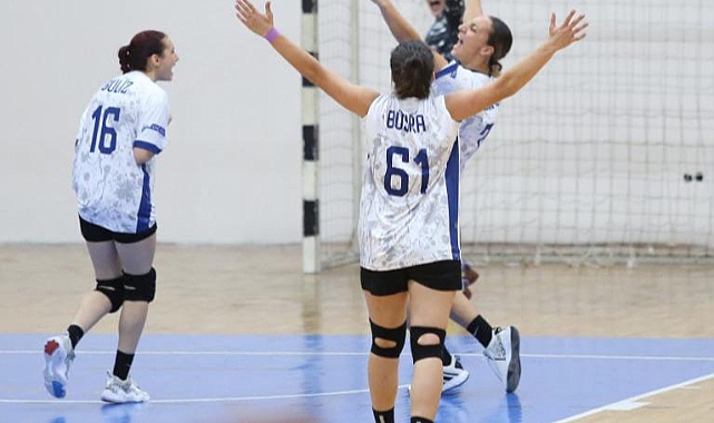 Bursa Büyükşehir Belediyespor Kadın Hentbol Takımı'ndan 2'de 2 
