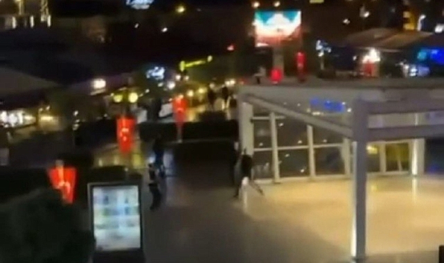 Bursa’da AVM'de silahlı çatışma!