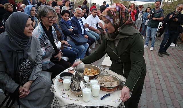 Bursa'da hem ağızlar hem gönüller şenlendi
