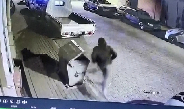 Bursa'da hırsız, yakalanınca bıçak çekti