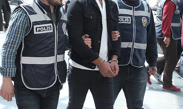 Bursa'da internetten satılığa çıkardığı tonlarca cevizini kaptırdı