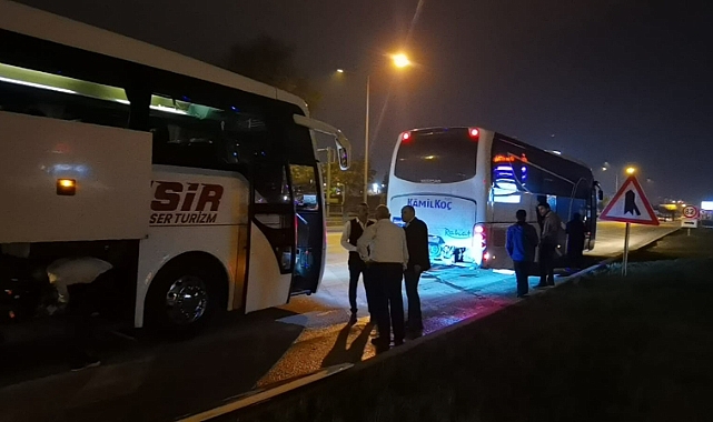 Bursa'da otomobil yolcu indiren otobüse çarptı