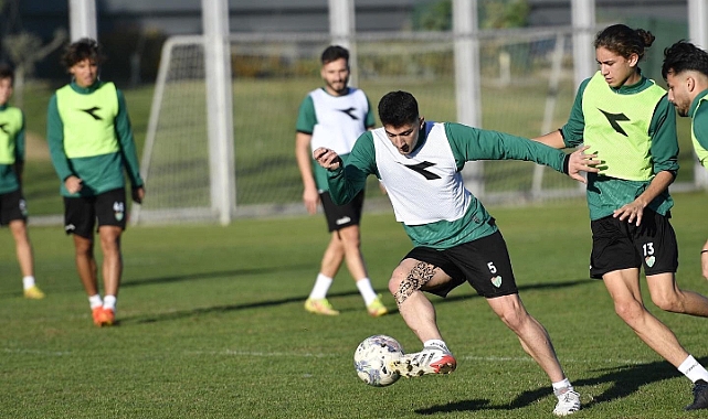 Bursaspor, İnegölspor maçının taktiğini yaptı