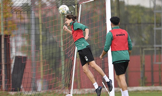 Bursaspor son antrenmanını İlhan Cavcav'da yaptı