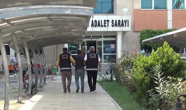Çaldığı altın ve paralarla kıskıvrak yakalandı