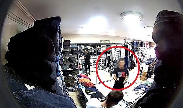 Çaldığı kredi kartıyla alışveriş yaptı