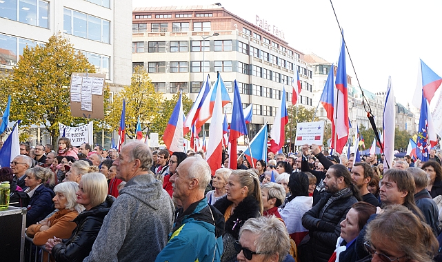 Çekya’da Rusya’ya yapılan yaptırımlar protesto edildi