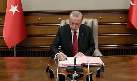 Cumhurbaşkanı Erdoğan imzaladı! Atama ve görevden alma kararları Resmi Gazete'de