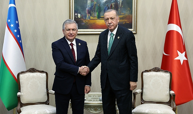 Cumhurbaşkanı Erdoğan, Özbekistanlı mevkidaşı Mirziyoyev ile görüştü