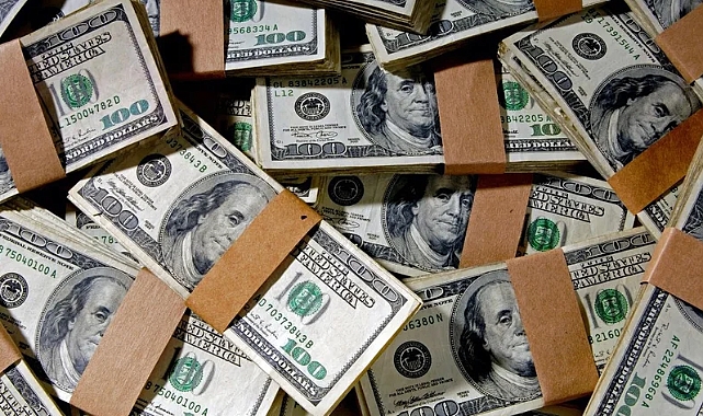 Döviz mevduatları 2,9 milyar dolar arttı
