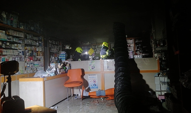 Eczanede çıkan yangın ekipleri seferber etti